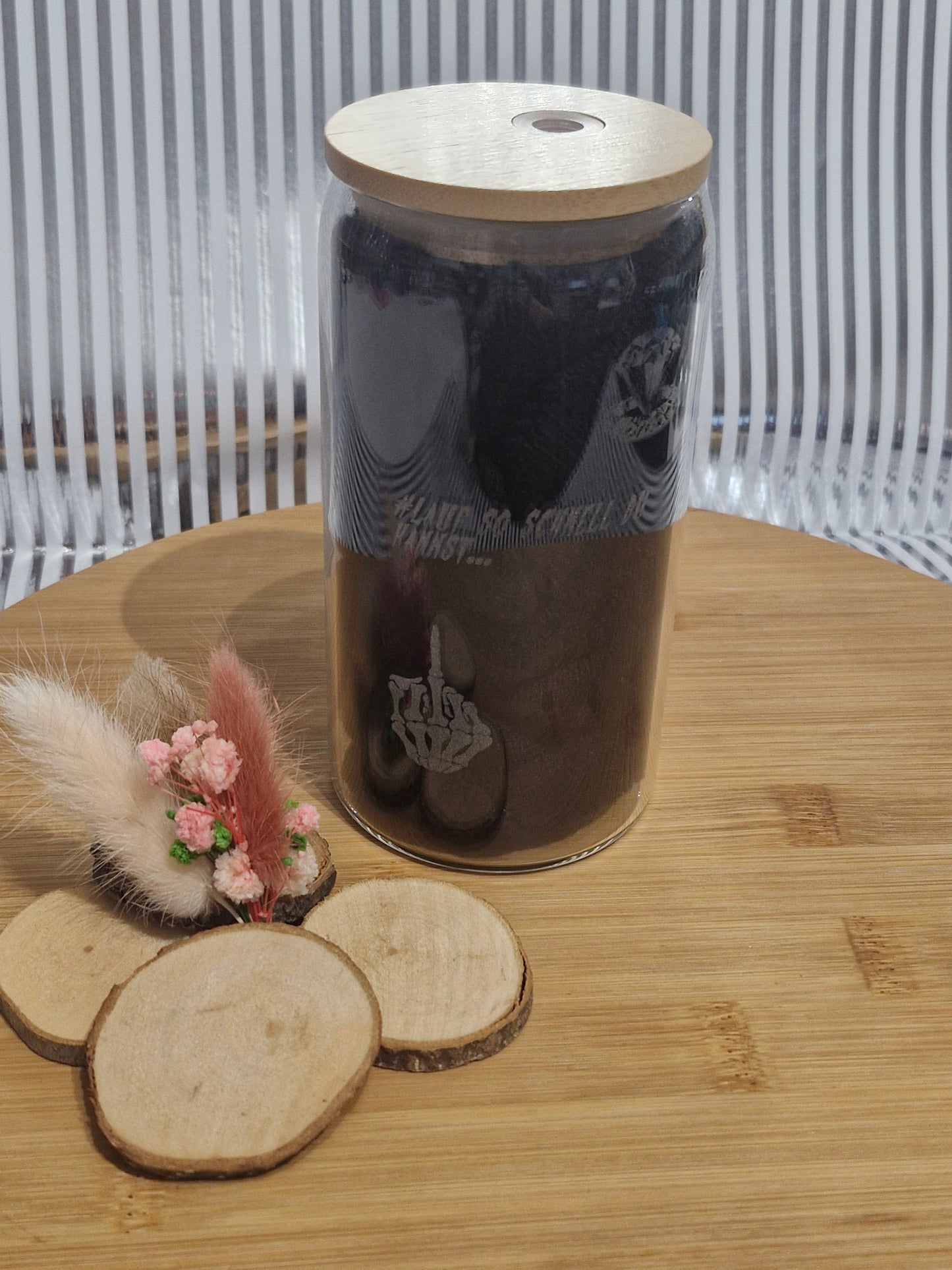 Graviertes Totenkopf Trinkglas