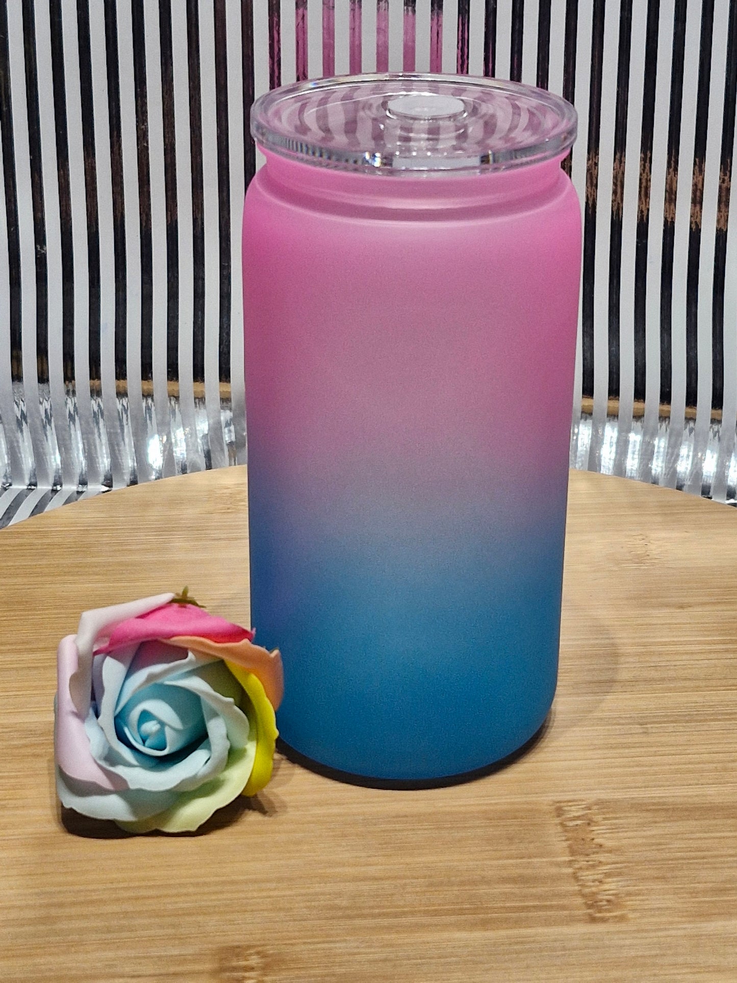 Bunte Kunststoffbecher