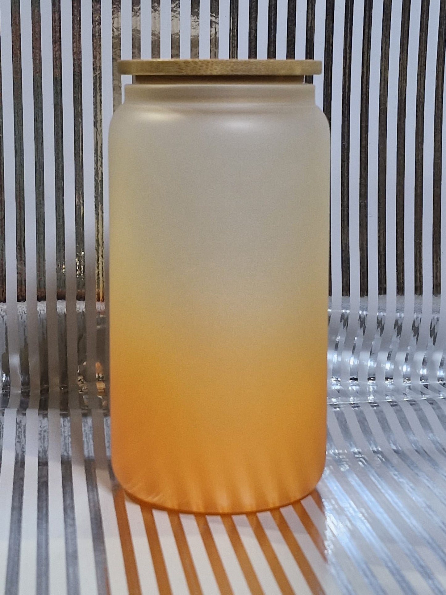 Verschiedene Trinkgläser / Trinkbecher